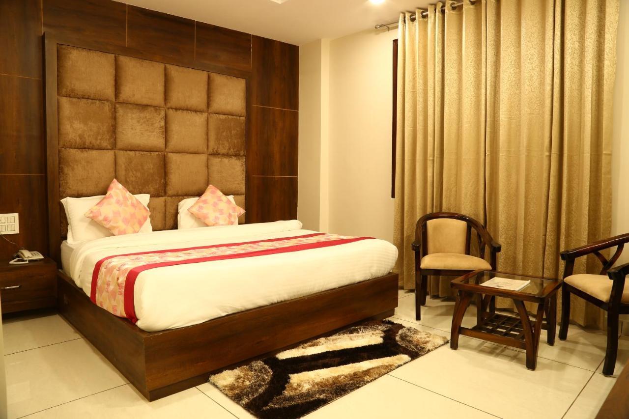 Hotel Kush Ganga - 50 Meter From Har Ki Pauri, Haridwār Eksteriør bilde