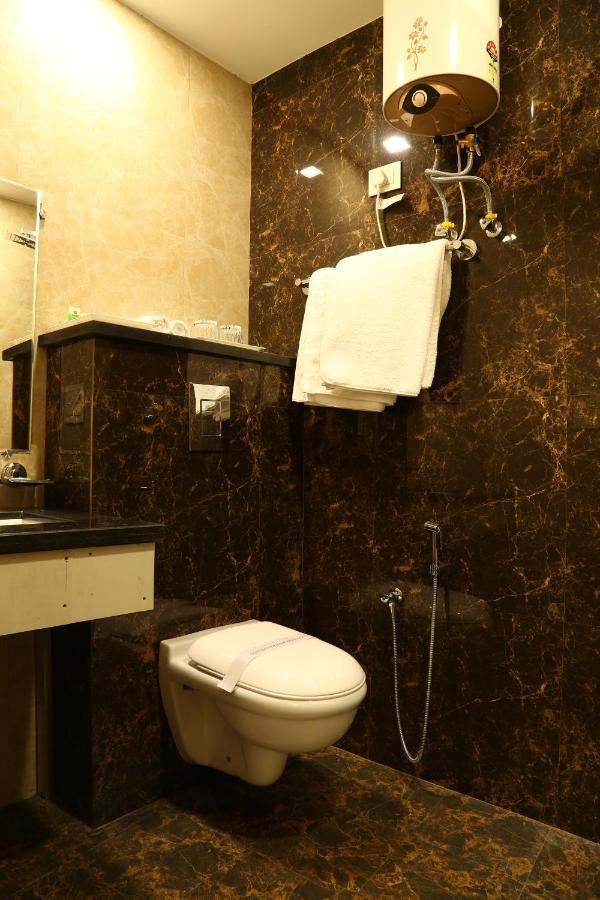 Hotel Kush Ganga - 50 Meter From Har Ki Pauri, Haridwār Eksteriør bilde
