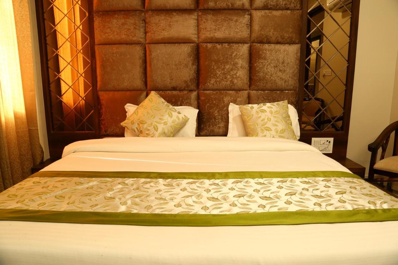 Hotel Kush Ganga - 50 Meter From Har Ki Pauri, Haridwār Eksteriør bilde